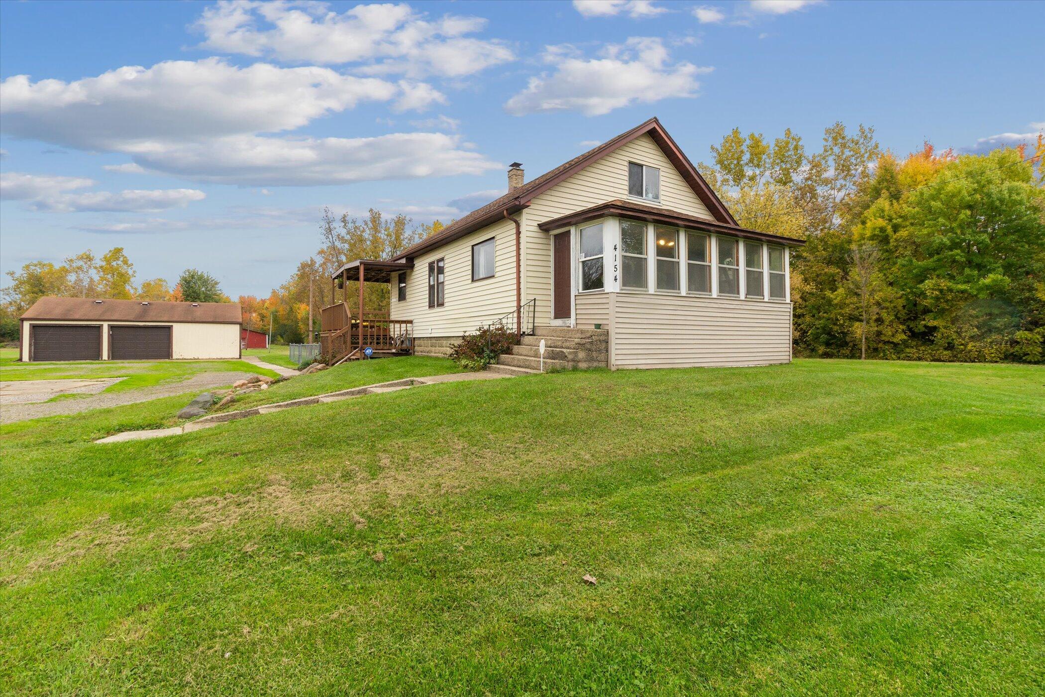 4154 West Carpenter Road Flint, MI 48504 - Photo 5 of 66 04-4154-W-Carpenter-Rd-Flint-MI-48504-Wi