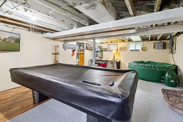 $225,000 | 4154 West Carpenter Road, Flint, MI 48504