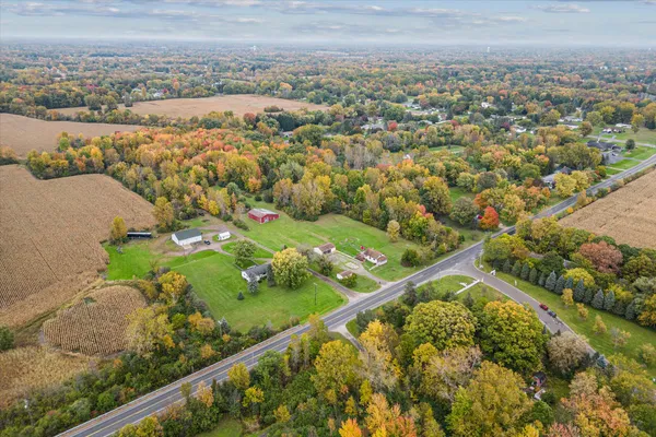 $225,000 | 4154 West Carpenter Road, Flint, MI 48504