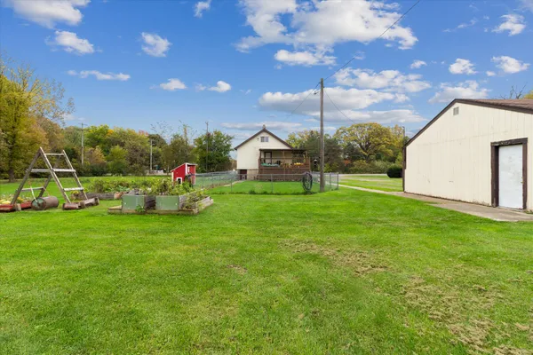 $225,000 | 4154 West Carpenter Road, Flint, MI 48504