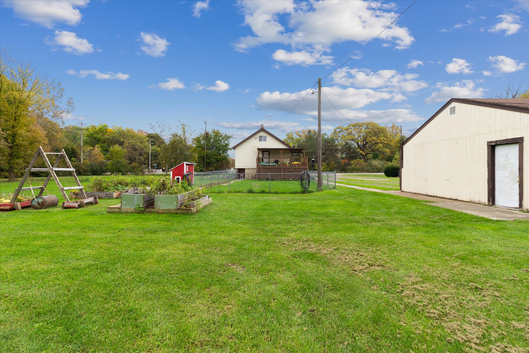 4154 West Carpenter Road Flint, MI 48504 - Photo 8 of 66 50-4154-W-Carpenter-Rd-Flint-MI-48504-Wi