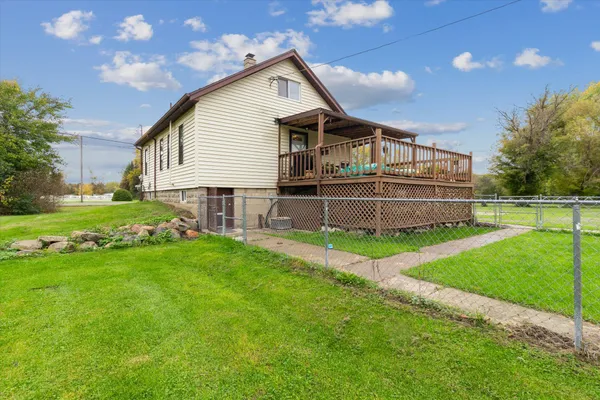 $225,000 | 4154 West Carpenter Road, Flint, MI 48504