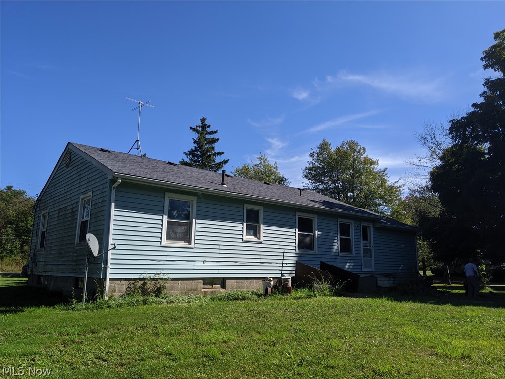 6556 Madison Road Thompson, OH 44086 - Photo 3 of 17