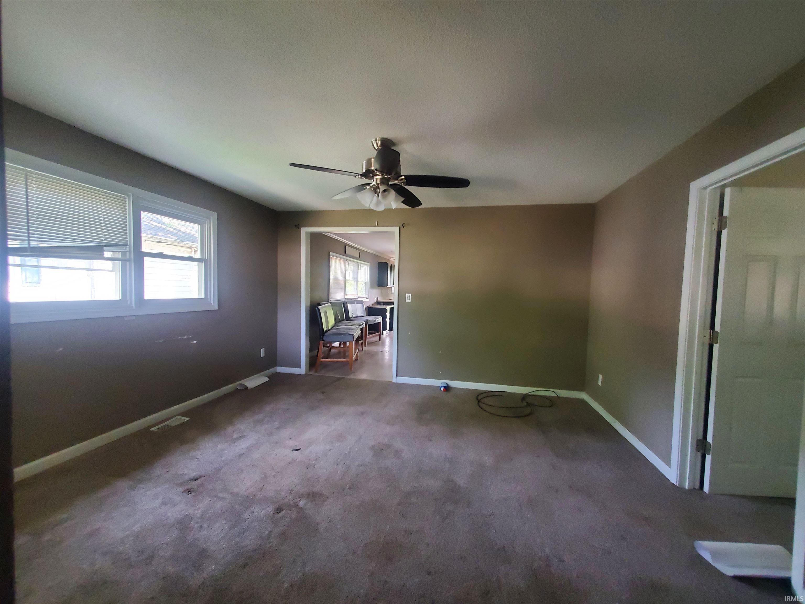 1215 North Walnut Street Mount Carmel, IL 62863 - Photo 2 of 9