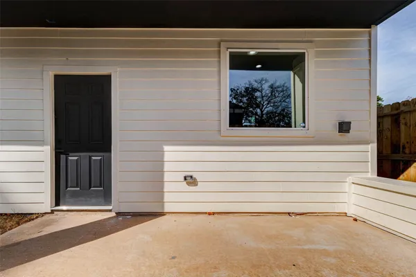 $1,875 | 5912 Mayle Street, Unit A, Houston, TX 77016