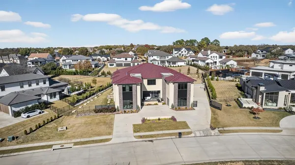 $6,300,000 | 712 Cres Heights Drive, Southlake, TX 76092