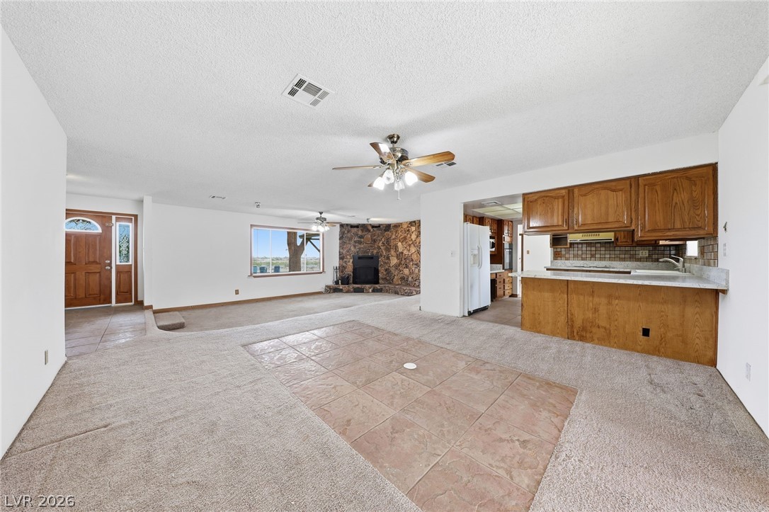 5959 Butler Street Las Vegas, NV 89149 - Photo 10 of 39