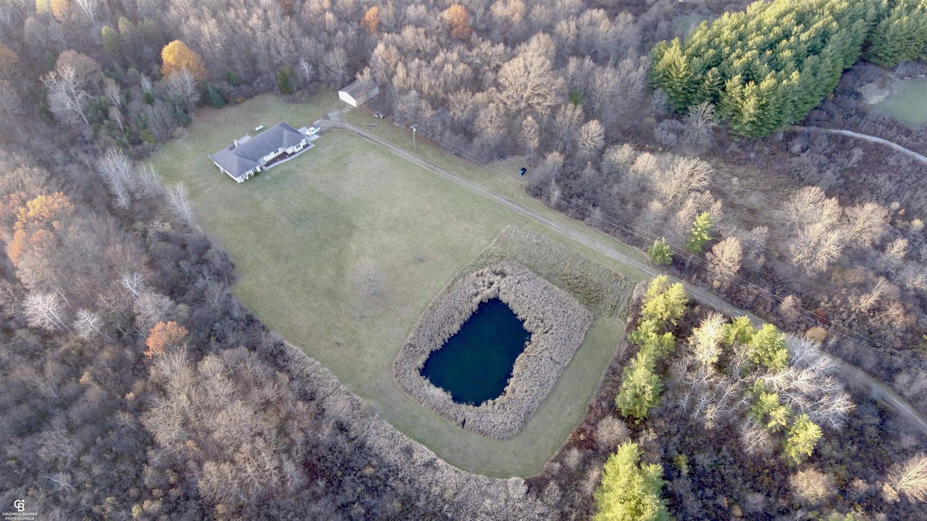 6151 Duce Road Avoca, MI 48006 - Photo 12 of 57 50193207-42d176bc-fd82-4b20-92d7-ac3c35122d2c.JPG