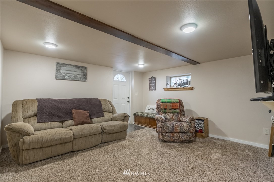 8441 Delta Line Road Custer, WA 98240 - Photo 15 of 24