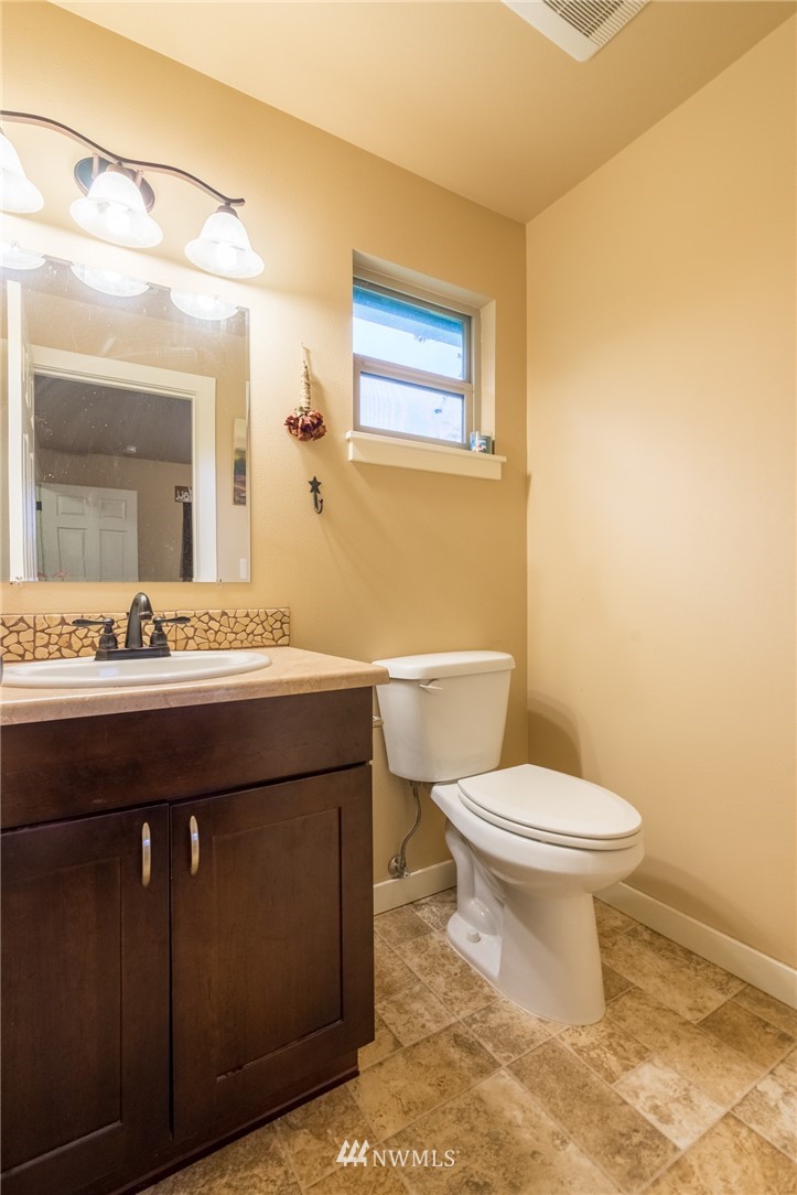 8441 Delta Line Road Custer, WA 98240 - Photo 8 of 24