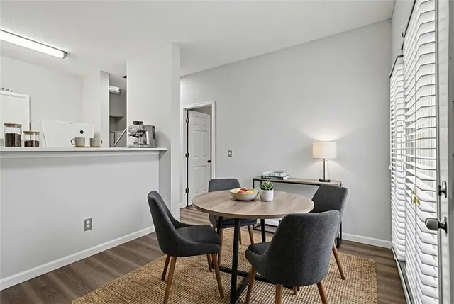 $218,000 | 6109 Camden Forrest Drive, Riverdale, GA 30296