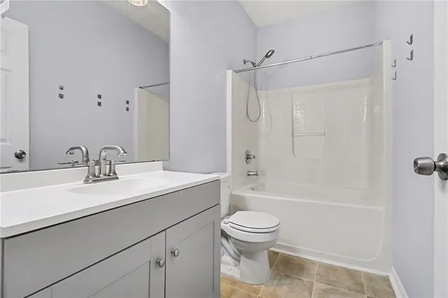 $218,000 | 6109 Camden Forrest Drive, Riverdale, GA 30296