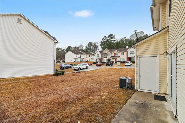 $218,000 | 6109 Camden Forrest Drive, Riverdale, GA 30296