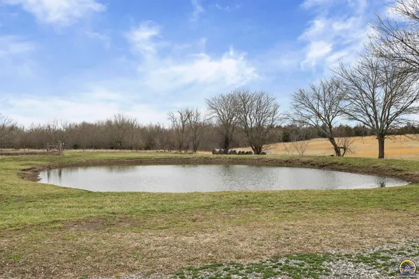$575,000 | 3139 East 293rd Street, Melvern, KS 66510