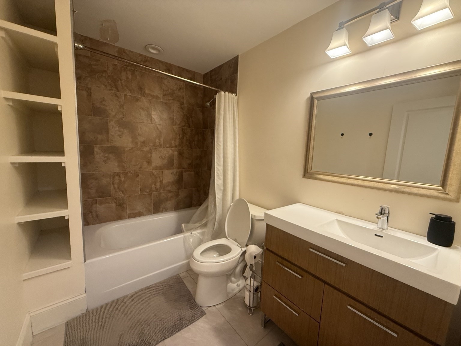 40 Naples Road, Unit B Brookline, MA 02446 - Photo 10 of 12 Gallery Image 10