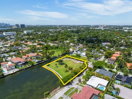 $15,988,000 | 1132 Northeast 84th Street, Miami, FL 33138