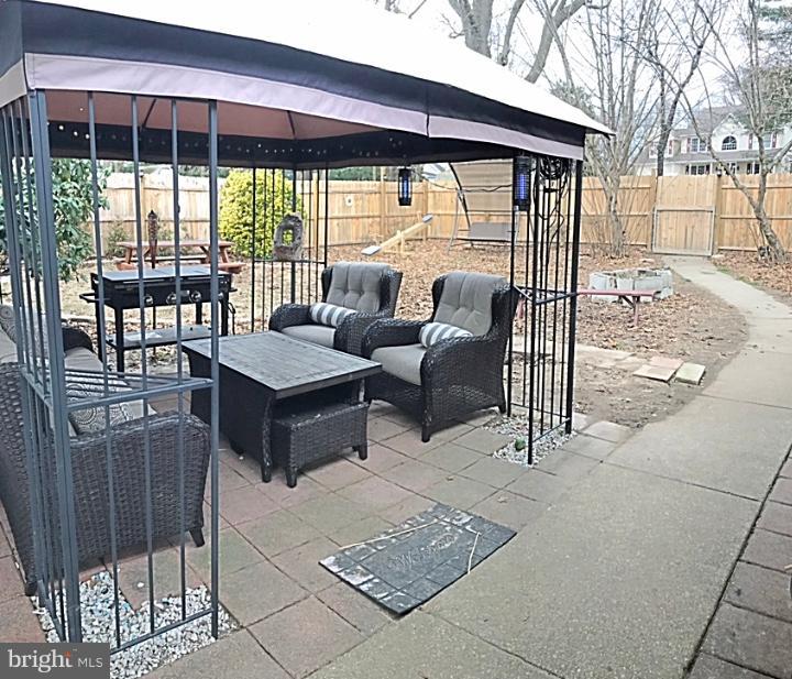 108 Rutgers Road Pennsville, NJ 08070 - Photo 28 of 35 Gazebo!!