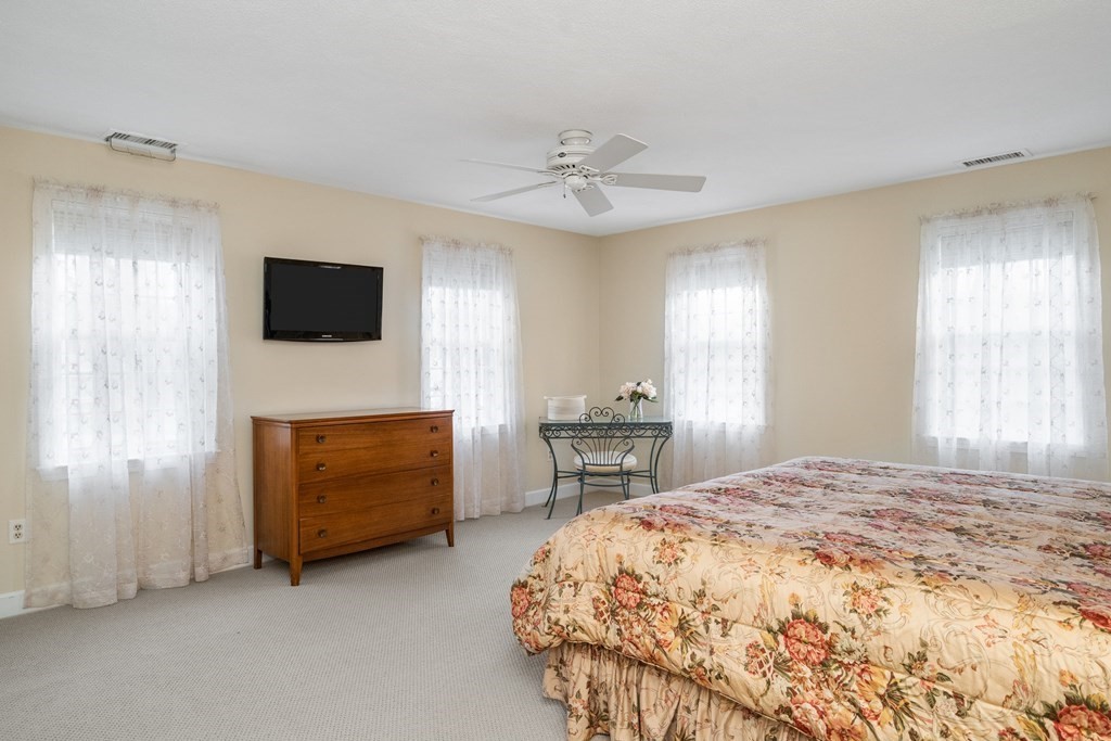 143 East Street, Unit 143 Lexington, MA 02420 - Photo 25 of 42