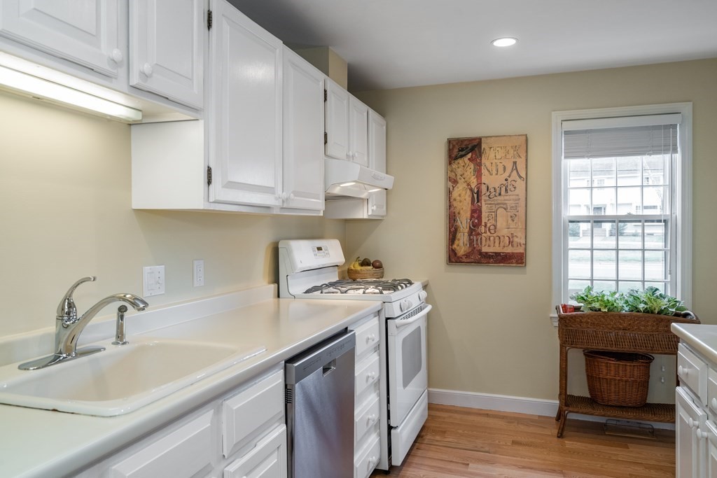 143 East Street, Unit 143 Lexington, MA 02420 - Photo 10 of 42