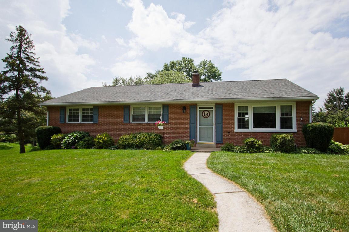 1029 Preston Road Lancaster, PA 17601 - Photo 2 of 44
