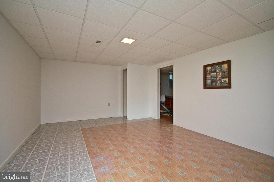 1029 Preston Road Lancaster, PA 17601 - Photo 35 of 44