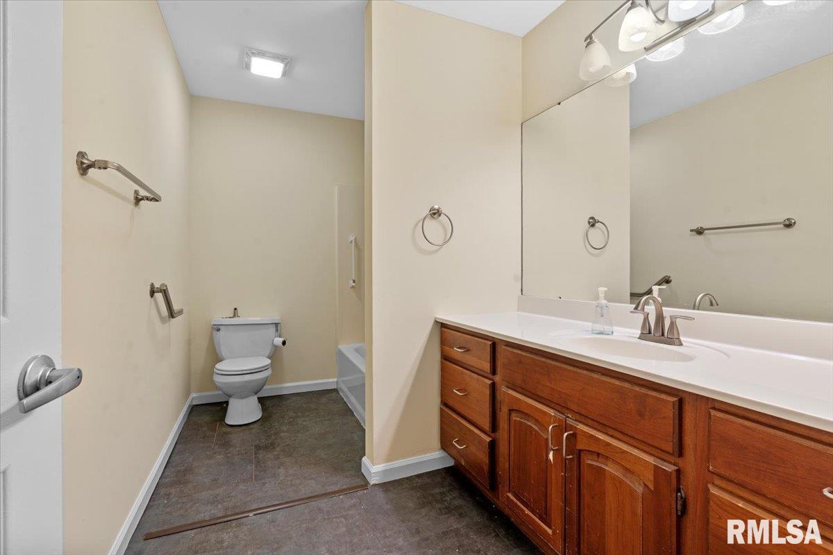 3305 Collingwood Drive Springfield, IL 62711 - Photo 16 of 38