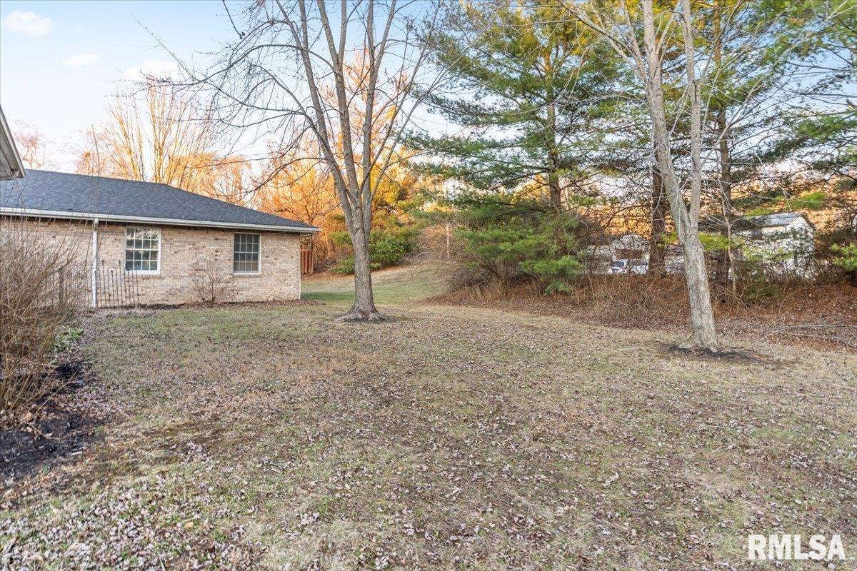 3305 Collingwood Drive Springfield, IL 62711 - Photo 35 of 38