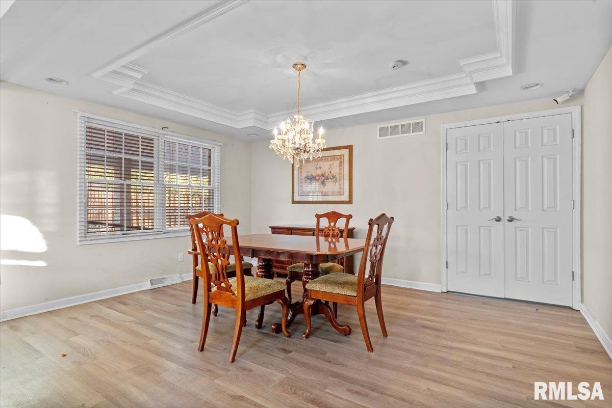 3305 Collingwood Drive Springfield, IL 62711 - Photo 7 of 38