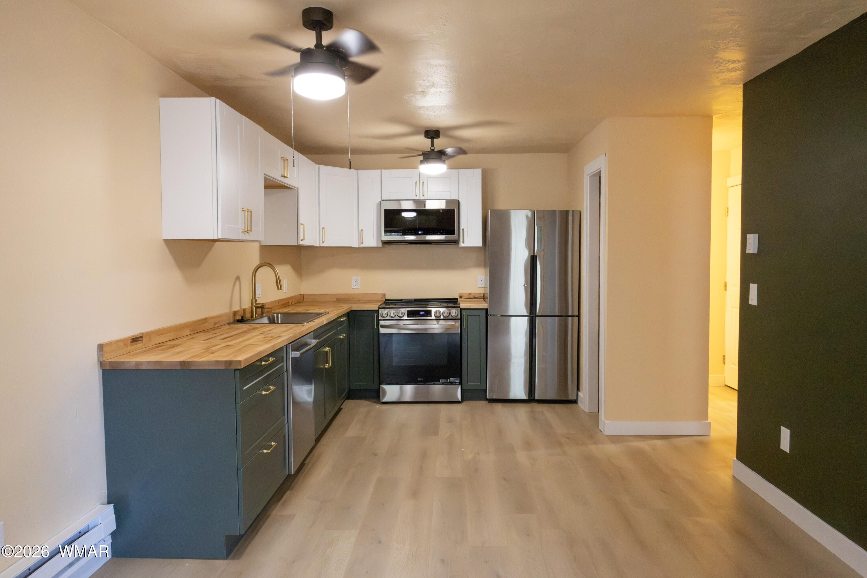 2700 South White Mountain Road Show Low, AZ 85901 - Photo 9 of 27 9-758A3828