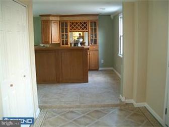 2850 Norcom Road Philadelphia, PA 19154 - Photo 7 of 12 Family Room