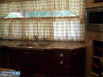 2850 Norcom Road Philadelphia, PA 19154 - Photo 8 of 12 Kitchen