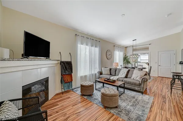 $2,075 | 3351 Indian Shadow Street, Unit 203, Las Vegas, NV 89129