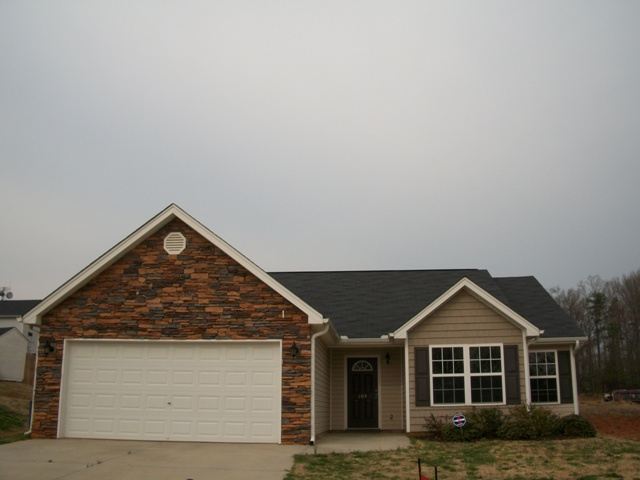 105 Belspring Lane Anderson, SC 29621 - Photo 8 of 8 Gallery Image 8
