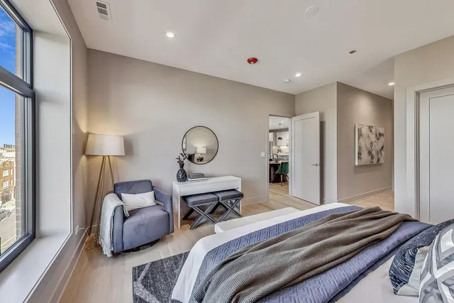 $799,000 | 1317 North Western Avenue, Unit 504, Chicago, IL 60622