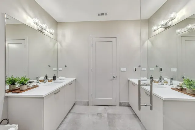 $799,000 | 1317 North Western Avenue, Unit 504, Chicago, IL 60622