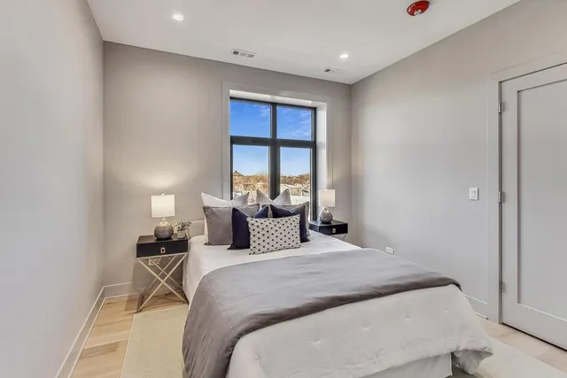 $799,000 | 1317 North Western Avenue, Unit 504, Chicago, IL 60622