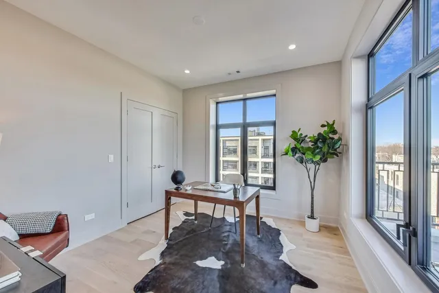 $799,000 | 1317 North Western Avenue, Unit 504, Chicago, IL 60622