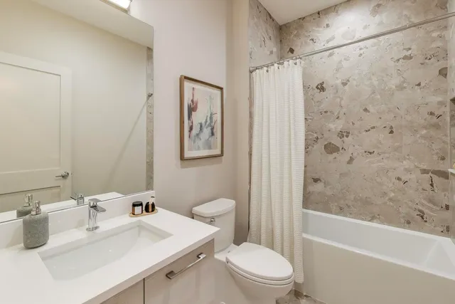 $799,000 | 1317 North Western Avenue, Unit 504, Chicago, IL 60622