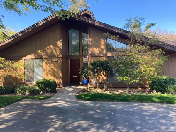 $347,900 | 6260 North Palm Avenue, Unit 110, Fresno, CA 93704