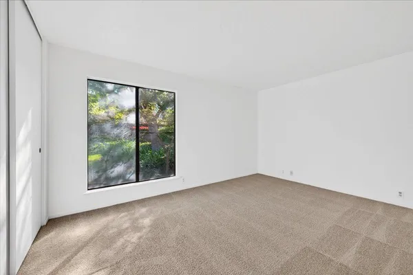 $347,900 | 6260 North Palm Avenue, Unit 110, Fresno, CA 93704