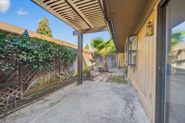 $347,900 | 6260 North Palm Avenue, Unit 110, Fresno, CA 93704
