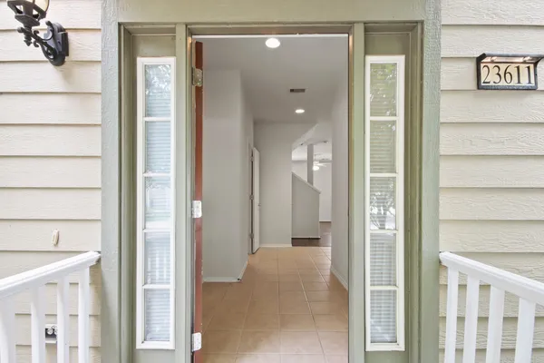 $1,600 | 23611 Wildwood Green Way, Spring, TX 77373
