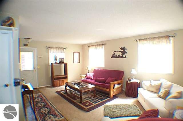 2801 Twin Lake Road Lupton, MI 48635 - Photo 4 of 13 1755071-3.JPG