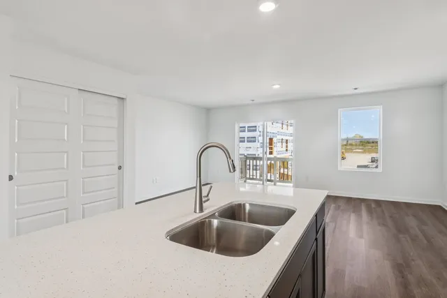 $330,990 | 911 Briar Gln Court, Hampshire, IL 60140