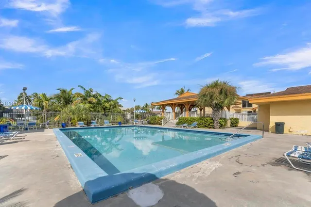 $375,000 | 8394 Southwest 154th Avenue, Unit 43, Miami, FL 33193