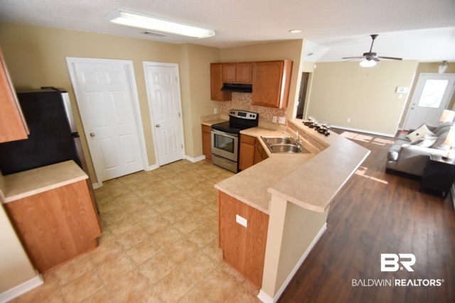 2160 Spring Grove South Mobile, AL 36695 - Photo 9 of 19