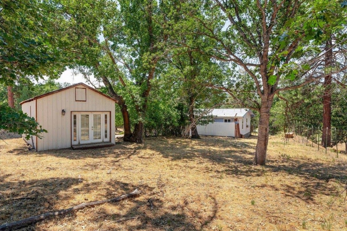 3200 Fairlane Road Yreka, CA 96097 - Photo 24 of 28 Gallery Image 24