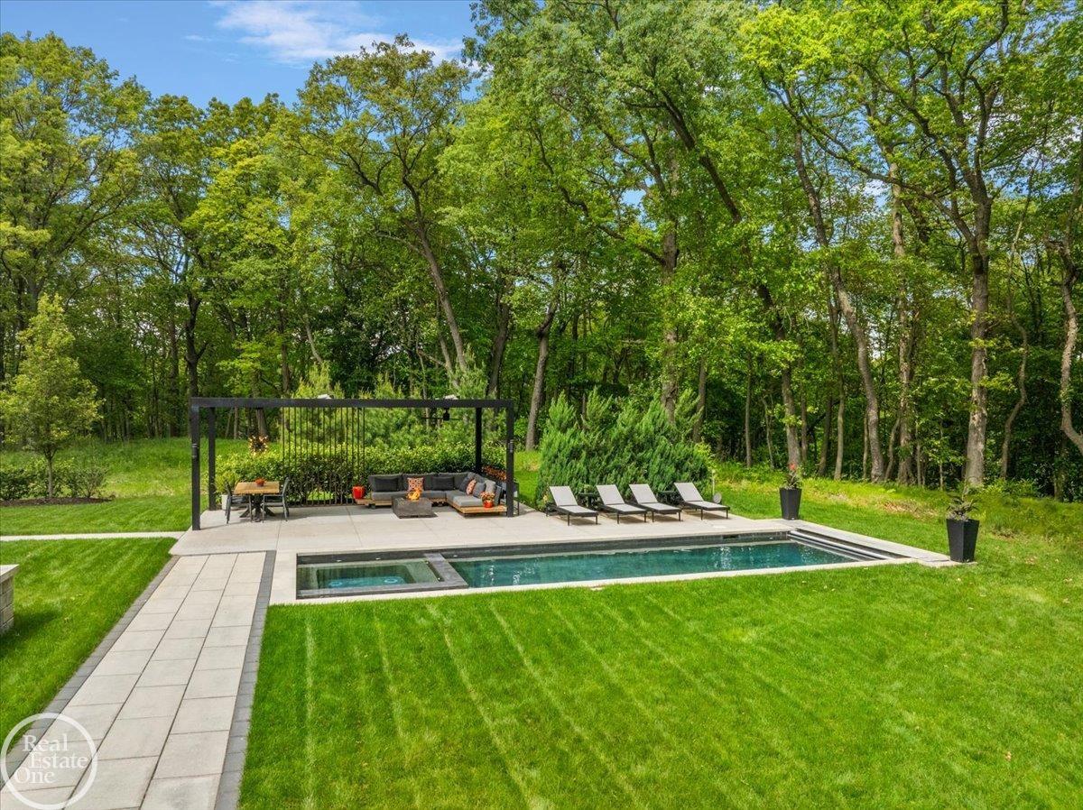 4795 Gallagher Road Rochester, MI 48306 - Photo 15 of 99