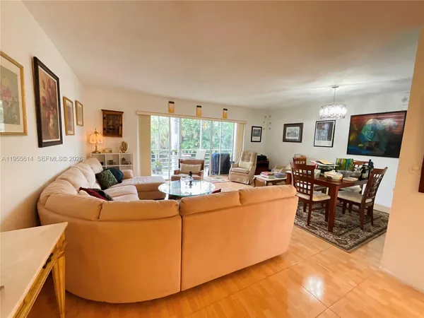 $1,700 | 1425 Atlantic Shores Boulevard, Unit 209, Hallandale Beach, FL 33009