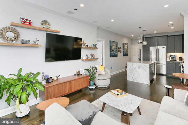 $679,000 | 1023 North Royal Street, Unit 301, Alexandria, VA 22314